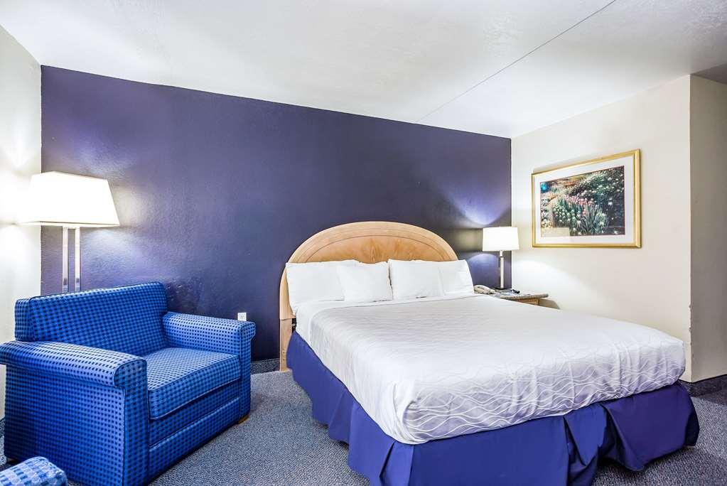 Rodeway Inn Branson, Brick House Habitación foto
