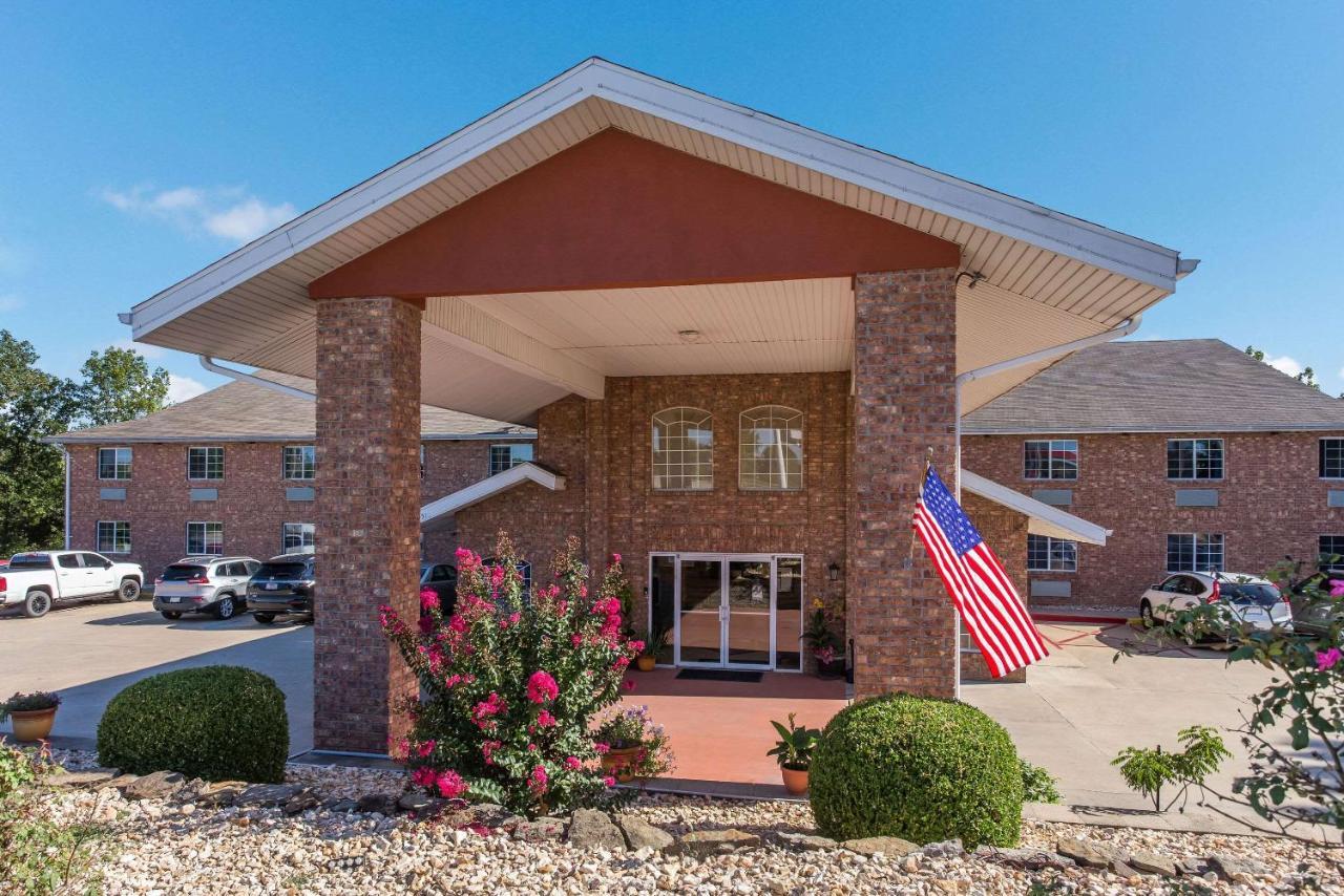Rodeway Inn Branson, Brick House Exterior foto
