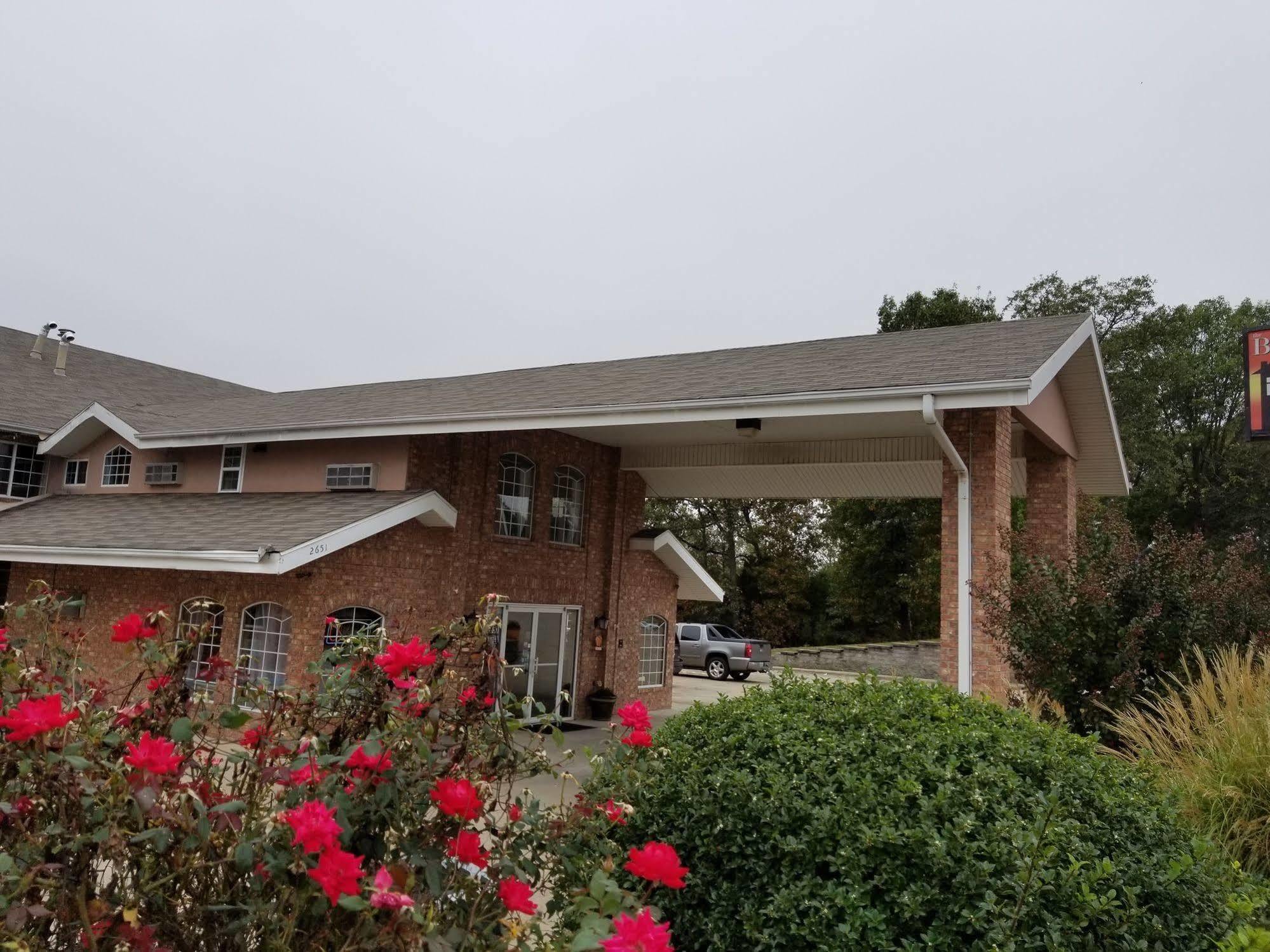 Rodeway Inn Branson, Brick House Exterior foto